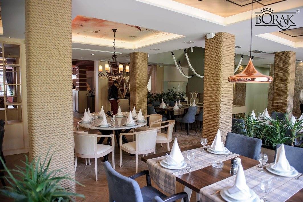 Restoran Vrelo Borak — interijer